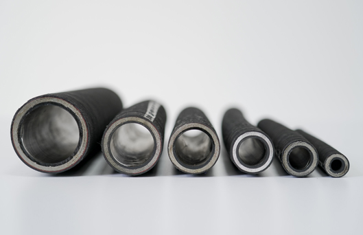 Schlauch aus synthetischem Gummi